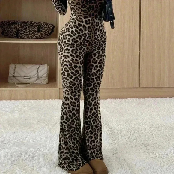 Multicolor Casual Women's Leopard Print Square Neck Long Sleeve Flared Jumpsuit - Picture 6 of 6